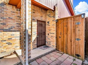 5015  Clover Haven Street , Dallas Texas 75227