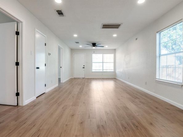 2012  Tennessee Avenue , Dallas Texas 75224
