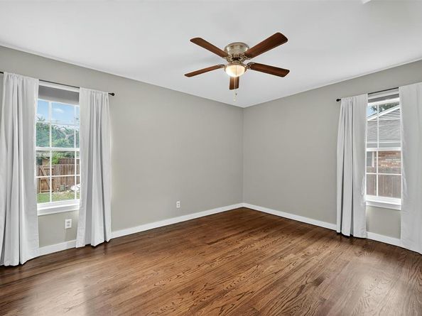 9026  Leaside Drive , Dallas Texas 75238