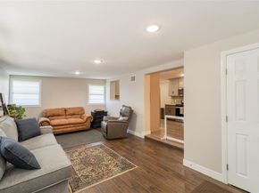 5509  Gilbow Avenue , River Oaks Texas 76114
