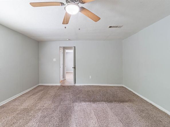 10033  Casa Oaks Drive , Dallas Texas 75228