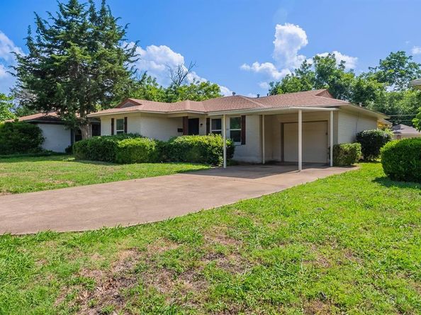 10033  Casa Oaks Drive , Dallas Texas 75228