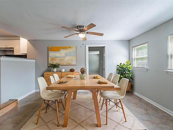 10033  Casa Oaks Drive , Dallas Texas 75228
