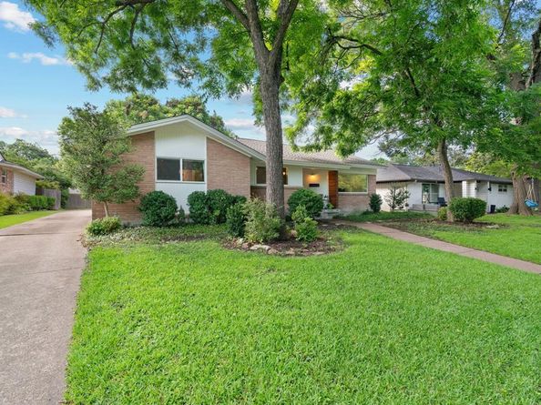 11830  Dixfield Drive , Dallas Texas 75218