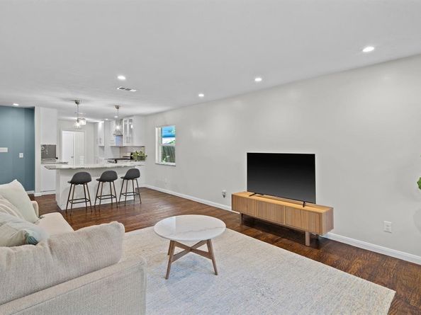 11830  Dixfield Drive , Dallas Texas 75218