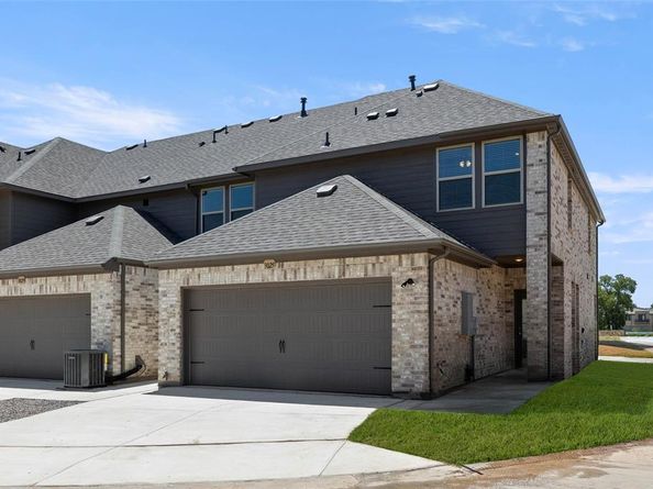 3025  Tall Pine Lane , Corinth Texas 76210