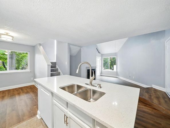 2312  Balsam Drive  A206, Arlington Texas 76006