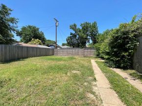 714  Beacon  , Dallas Texas 75214