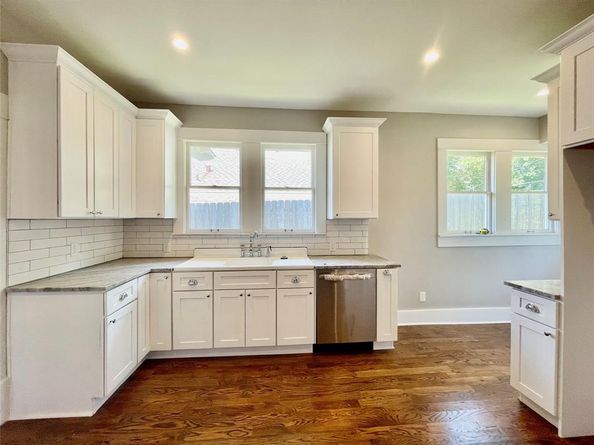 714  Beacon  , Dallas Texas 75214