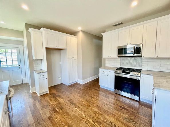 714  Beacon  , Dallas Texas 75214