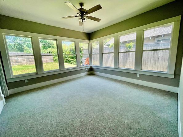 714  Beacon  , Dallas Texas 75214