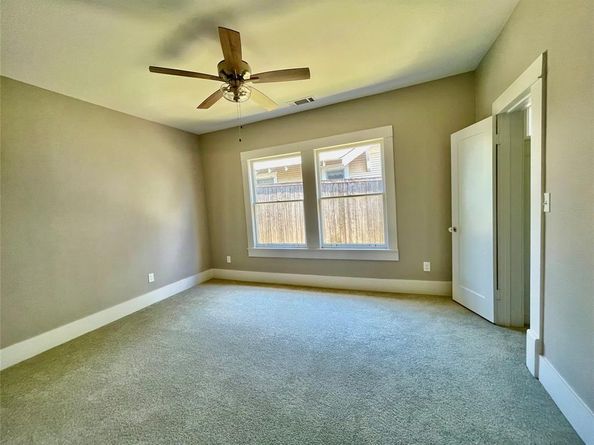 714  Beacon  , Dallas Texas 75214