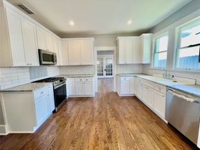 714  Beacon  , Dallas Texas 75214