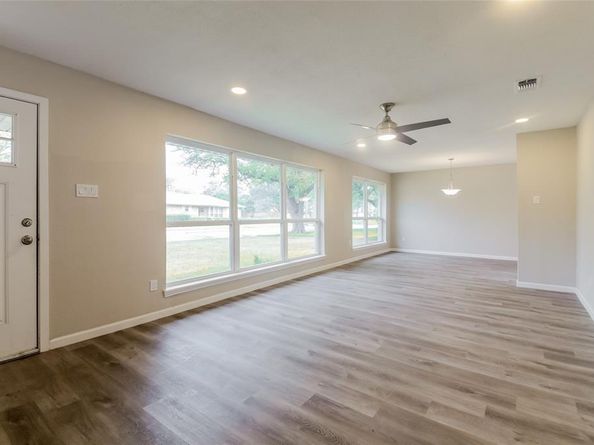 3343  Norcross Lane , Dallas Texas 75229