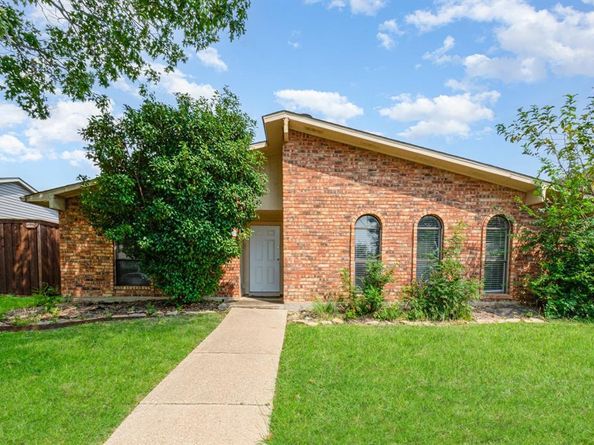 745  Cambridge Drive , Plano Texas 75023