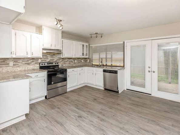 745  Cambridge Drive , Plano Texas 75023