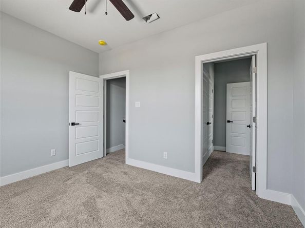 6221  Post Oak Terrace , Fort Worth Texas 76112