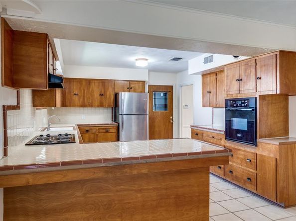 7232  SYRACUSE Drive , Dallas Texas 75214