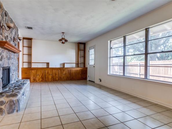 7232  SYRACUSE Drive , Dallas Texas 75214