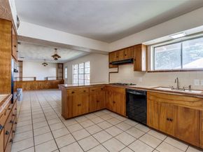 7232  SYRACUSE Drive , Dallas Texas 75214