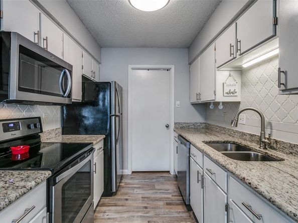 649  Timberline Drive , Hurst Texas 76053