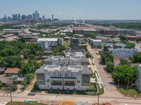 1021  Mobile Street , Dallas Texas 75208