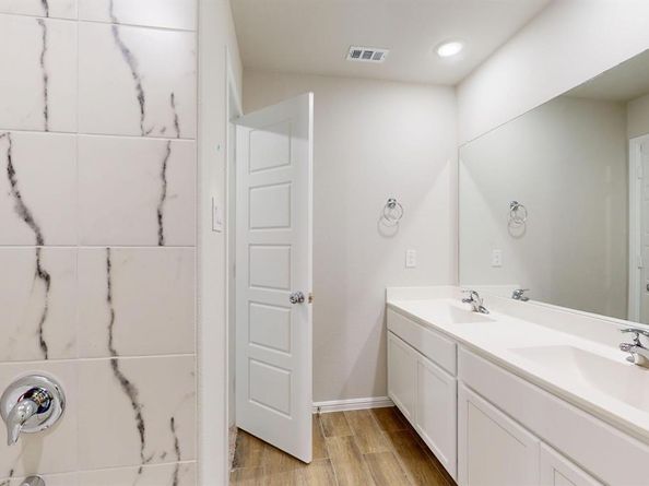 3369  Redbud Flower Trail , Grand Prairie Texas 76084