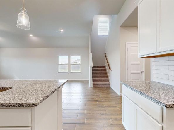 3369  Redbud Flower Trail , Grand Prairie Texas 76084
