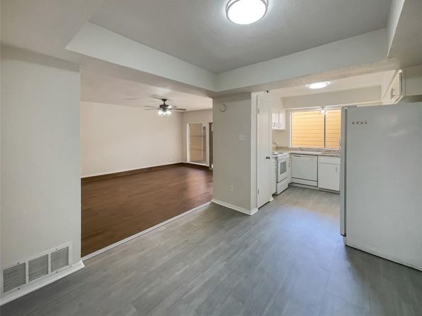 1985  Shorewood Drive , Grapevine Texas 76051