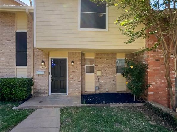 1985  Shorewood Drive , Grapevine Texas 76051