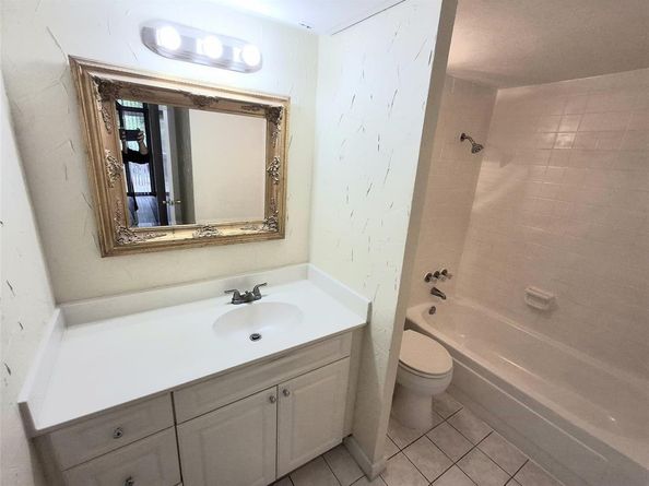 4859  Cedar Springs Road  358, Dallas Texas 75219