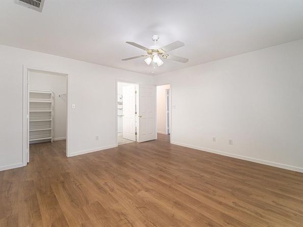 6127  Welden Court , Fort Worth Texas 76132