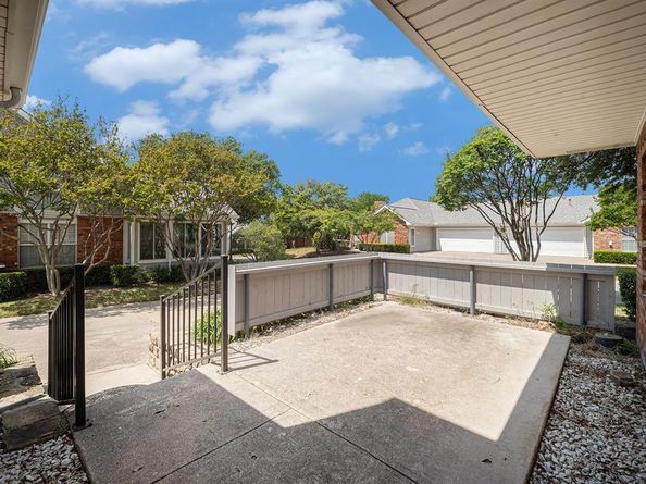 6127  Welden Court , Fort Worth Texas 76132