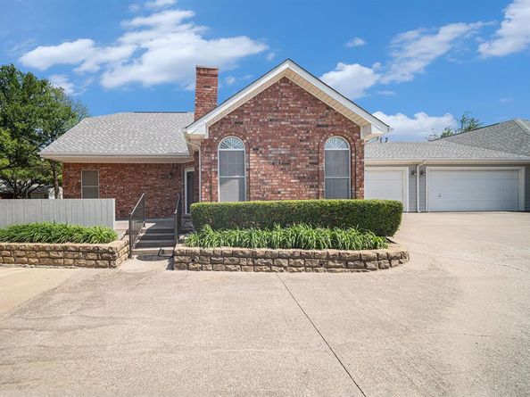 6127  Welden Court , Fort Worth Texas 76132