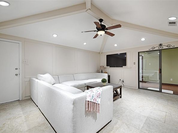 9727  Amberley Drive , Dallas Texas 75243