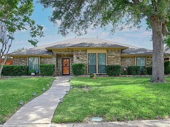9727  Amberley Drive , Dallas Texas 75243