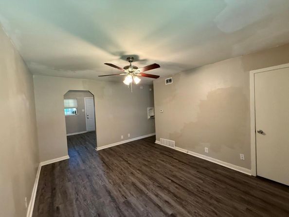 2506  Normont Circle , Fort Worth Texas 76103