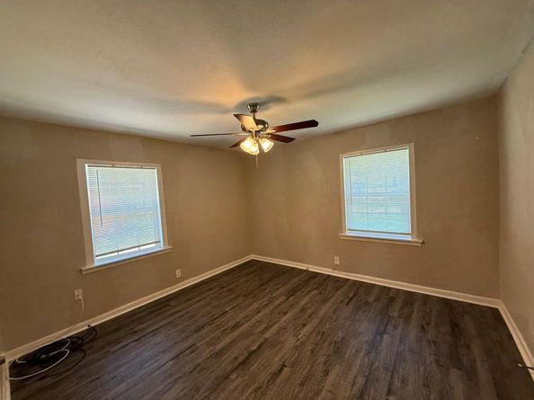 2506  Normont Circle , Fort Worth Texas 76103