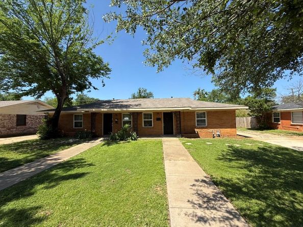 2506  Normont Circle , Fort Worth Texas 76103