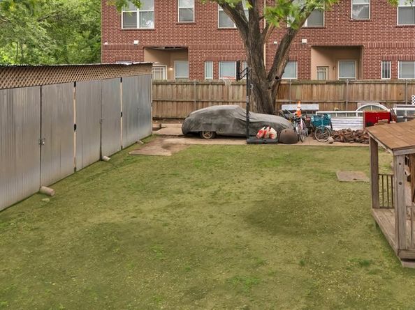 4408  Worth Street , Dallas Texas 75246