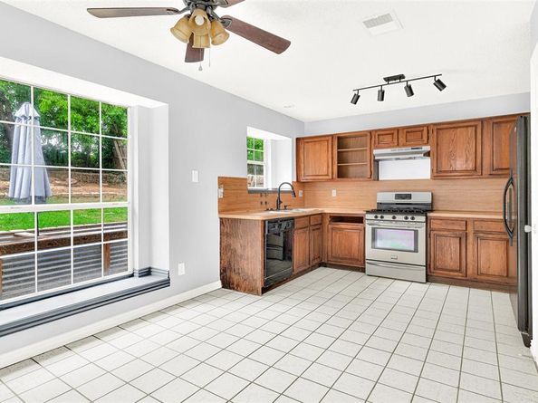 1927  Geary Street , Garland Texas 75043