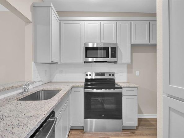5325  Bent Tree Forest Drive  1101, Dallas Texas 75248