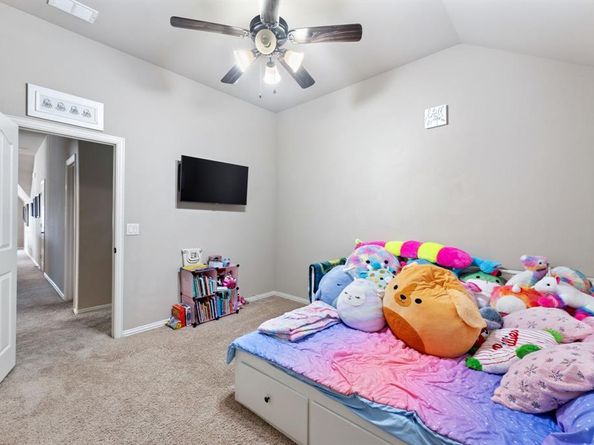 724  Marietta Lane , Aubrey Texas 76227
