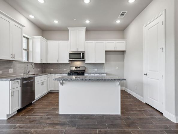 3140  Galveston Street , Plano Texas 75075