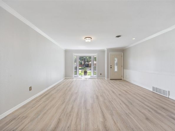 519  Staffordshire Drive , Irving Texas 75061