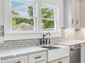 5634  Tremont Street , Dallas Texas 75214