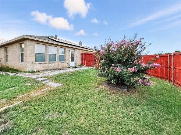 1330  White Tail Ridge , Cedar Hill Texas 75104