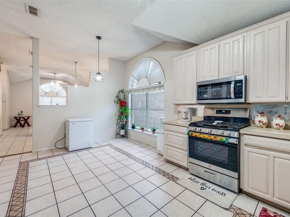 9120  River Trails Boulevard , Fort Worth Texas 76118