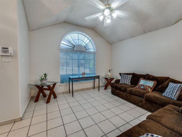 9120  River Trails Boulevard , Fort Worth Texas 76118