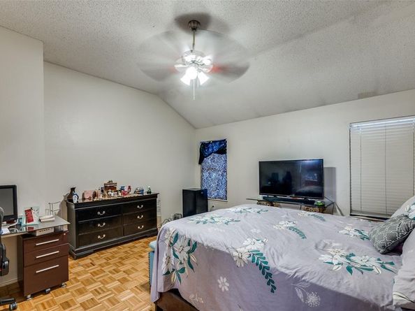 9120  River Trails Boulevard , Fort Worth Texas 76118